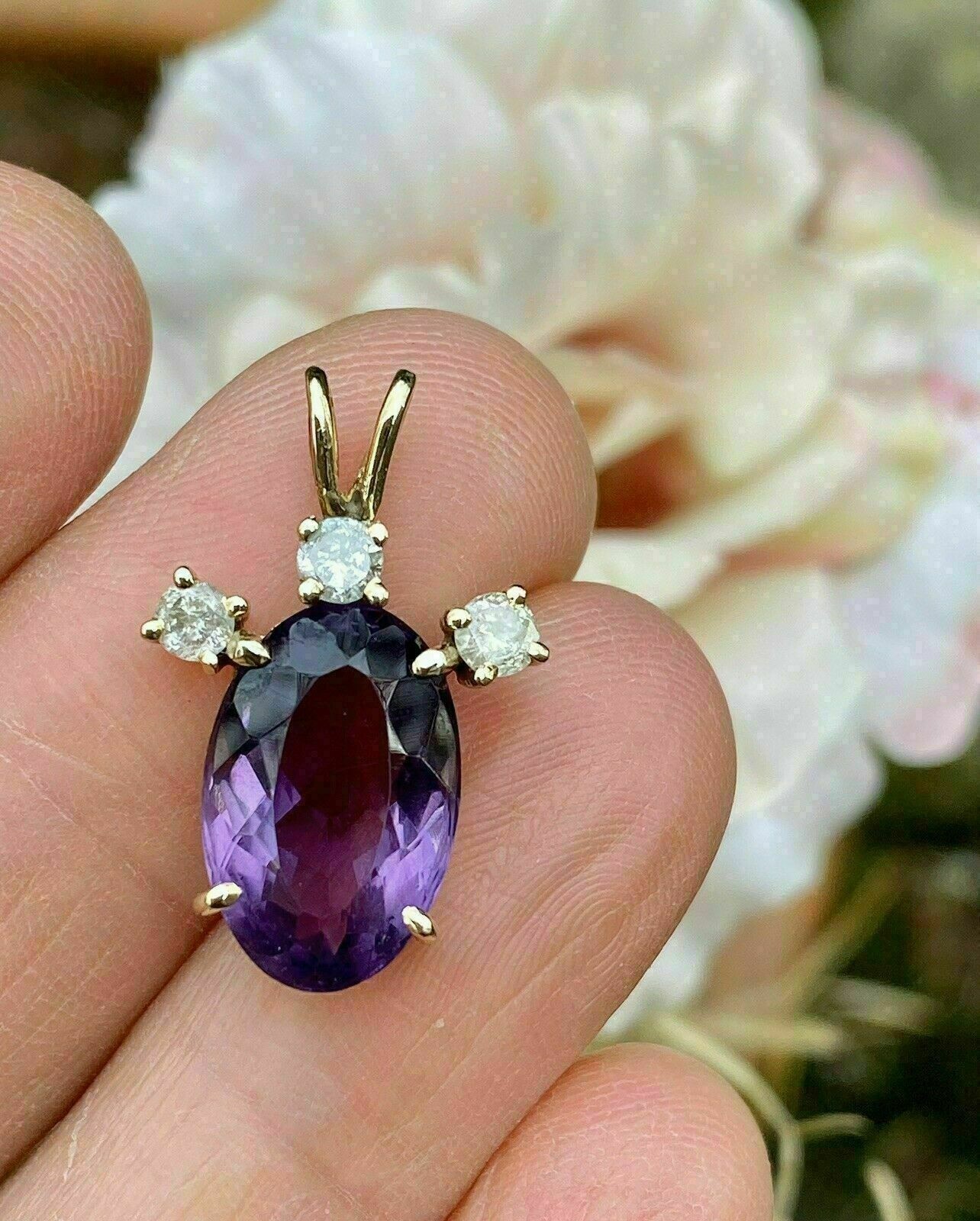 fine 3.0Ct Oval Cut Amethyst & Diamond Solitaire Pendant 14k Yellow Gold Finish