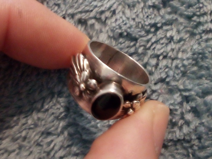Genuine Vintage Sterling Silver Black Onyx Wide Band Flower Ring Sz 5.5, S West
