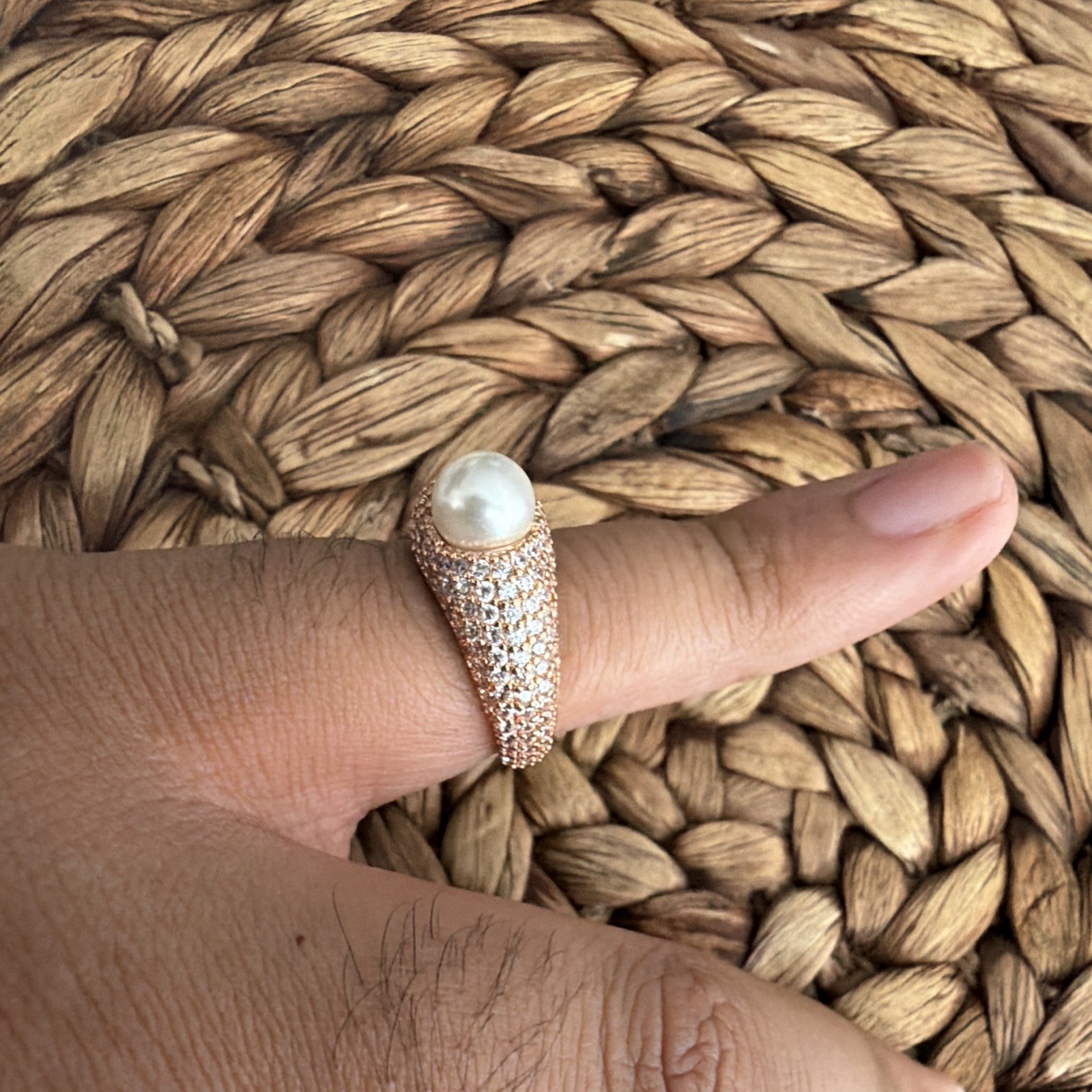 Bomb Party Pearl Empress Rose Gold Plated Pearl Ring Sz 8 RG34945