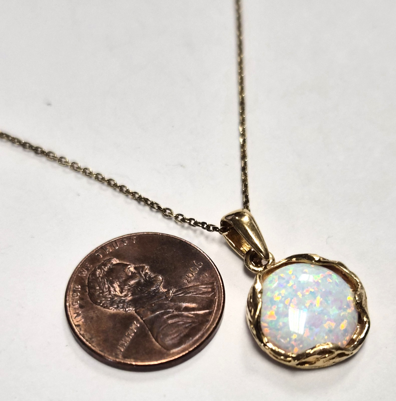 Estate 925 Sterling Silver Gold Vermeil & Faux Opal Pendant 18″ Chain Necklace