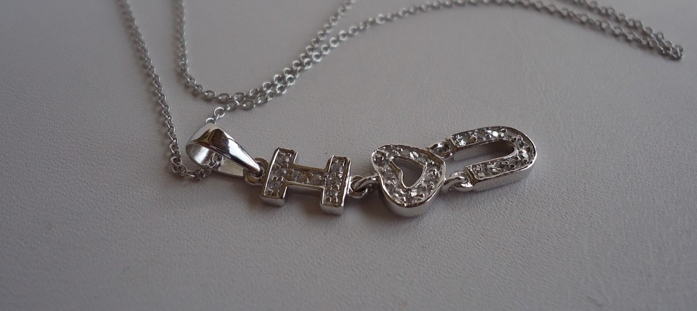 925 STERLING SILVER DESIGNERS ” I LOVE YOU ” PENDANT NECKLACE /TOP QUALITY