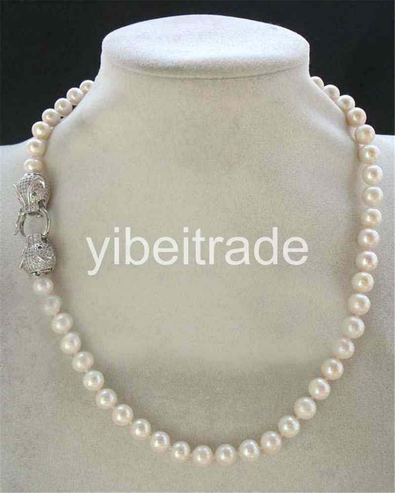 nature freshwater pearl white near round 8-9mm & leopard necklace 18″
