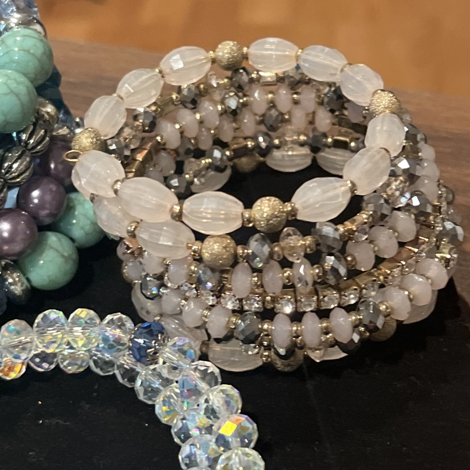 Women’s Beaded bracelets Lot 10 Piece Set Mixed Materials Multicolor Fashion