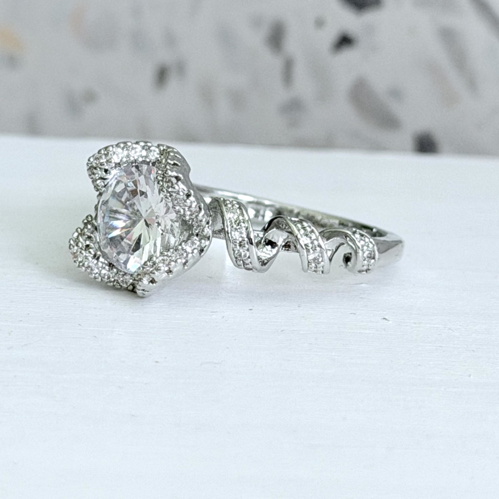 2.42 CT Round Cut 14k Gold & 925 Sterling Halo Chevron Twisted Women’s Ring