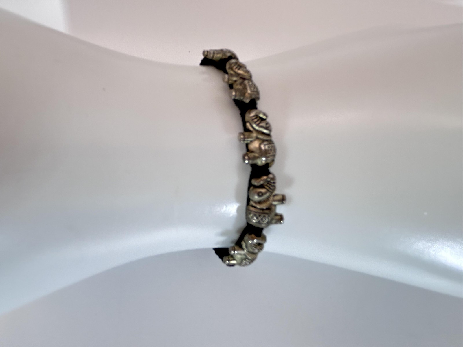 Bracelet Silver Tone Elephant Beaded Charm Adjustable Cord Slide 8″ Jewelry
