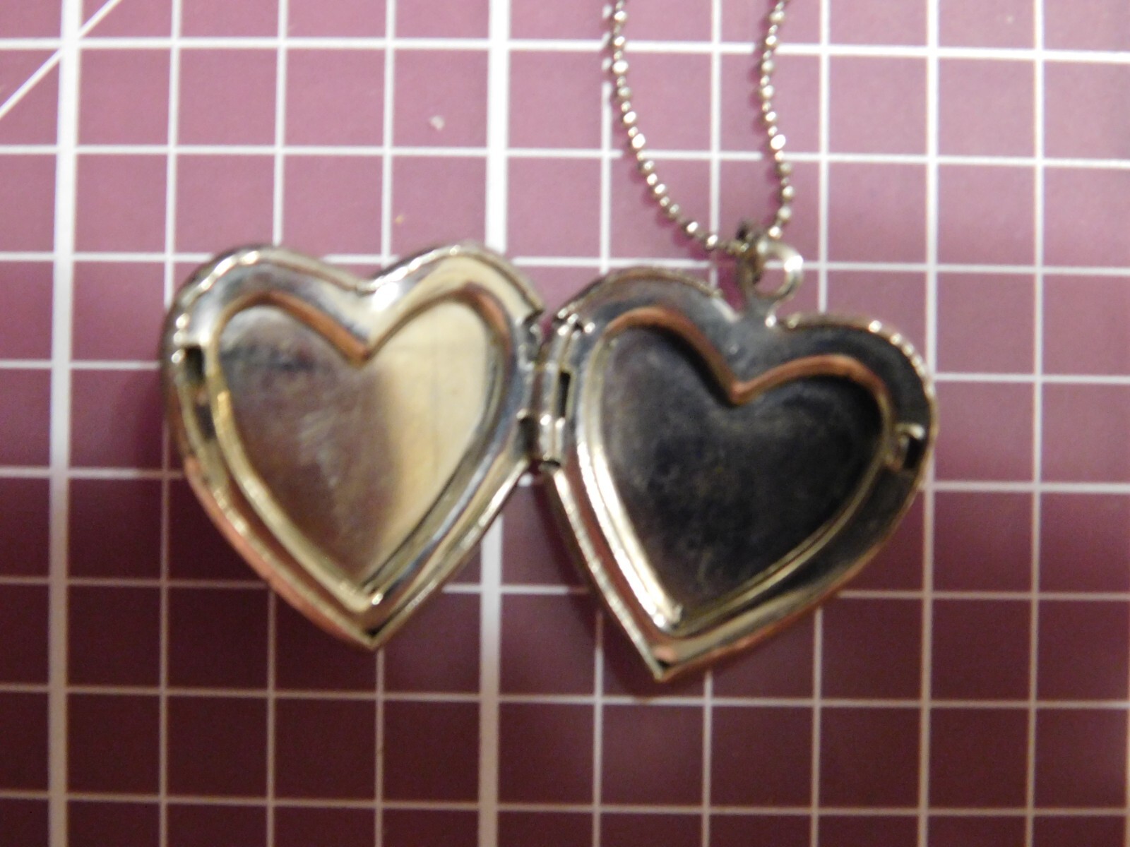 Marked Adult Jewels 18.5″ Butterfly Mood-Stone Photo-Locket Necklace Lobster #9
