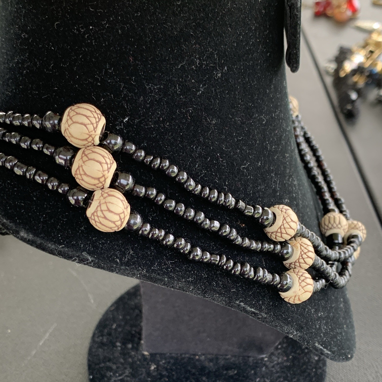 Black & Beige Multi-Strand Layered Beaded Necklace Bead Chain Barrel Closure