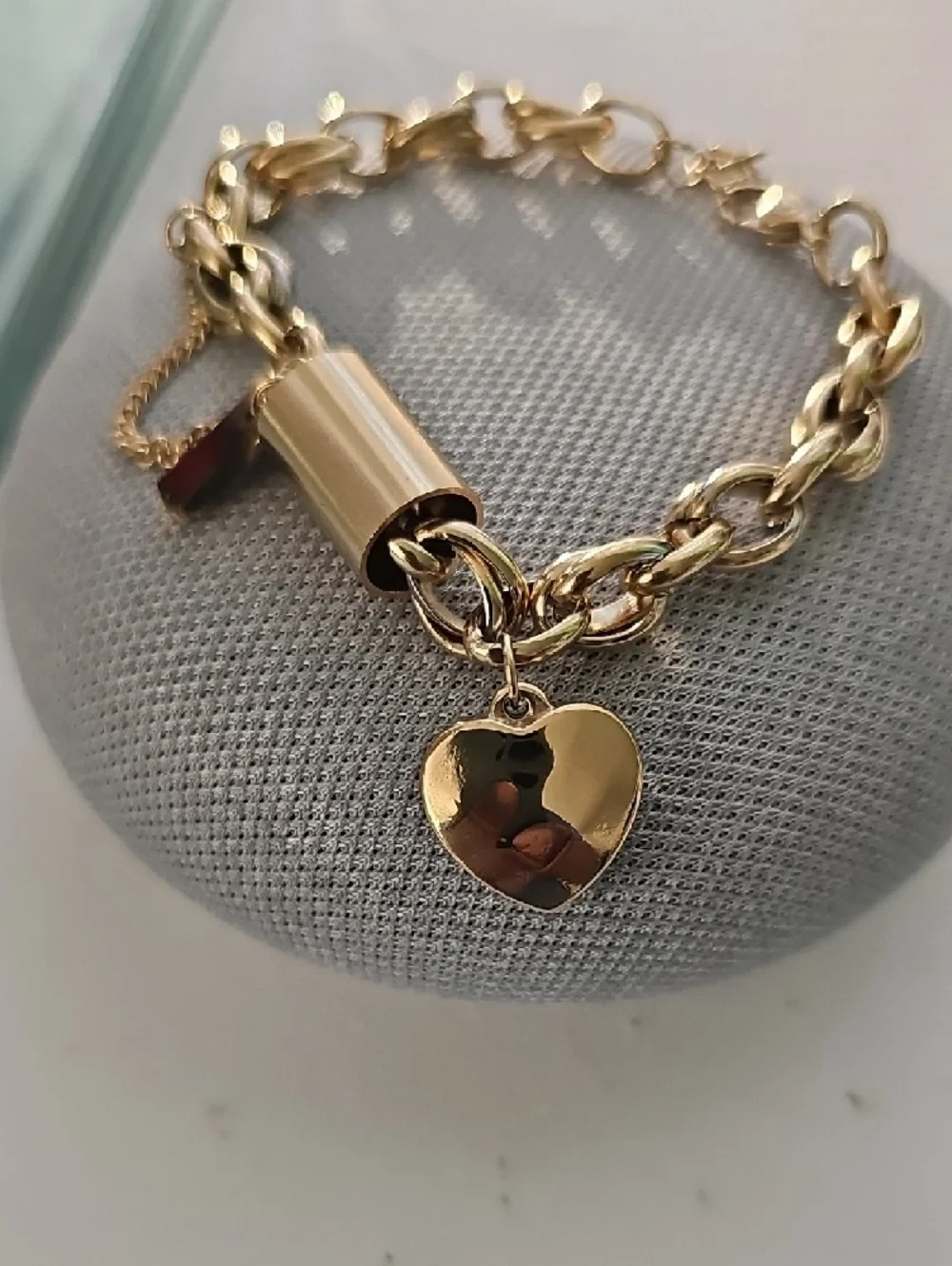 18k Gold Heart Charm Chain Bracelet 7 -9 inches New