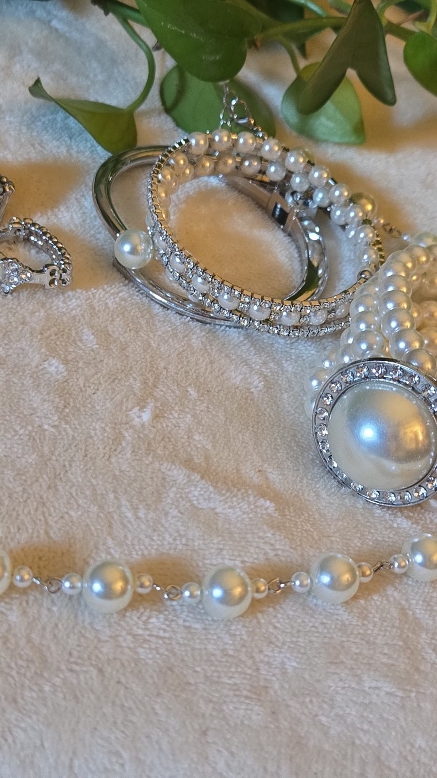White/cream silver tone Faux Pearl Rhinestone fashion Jewelry Set Bridal Formal