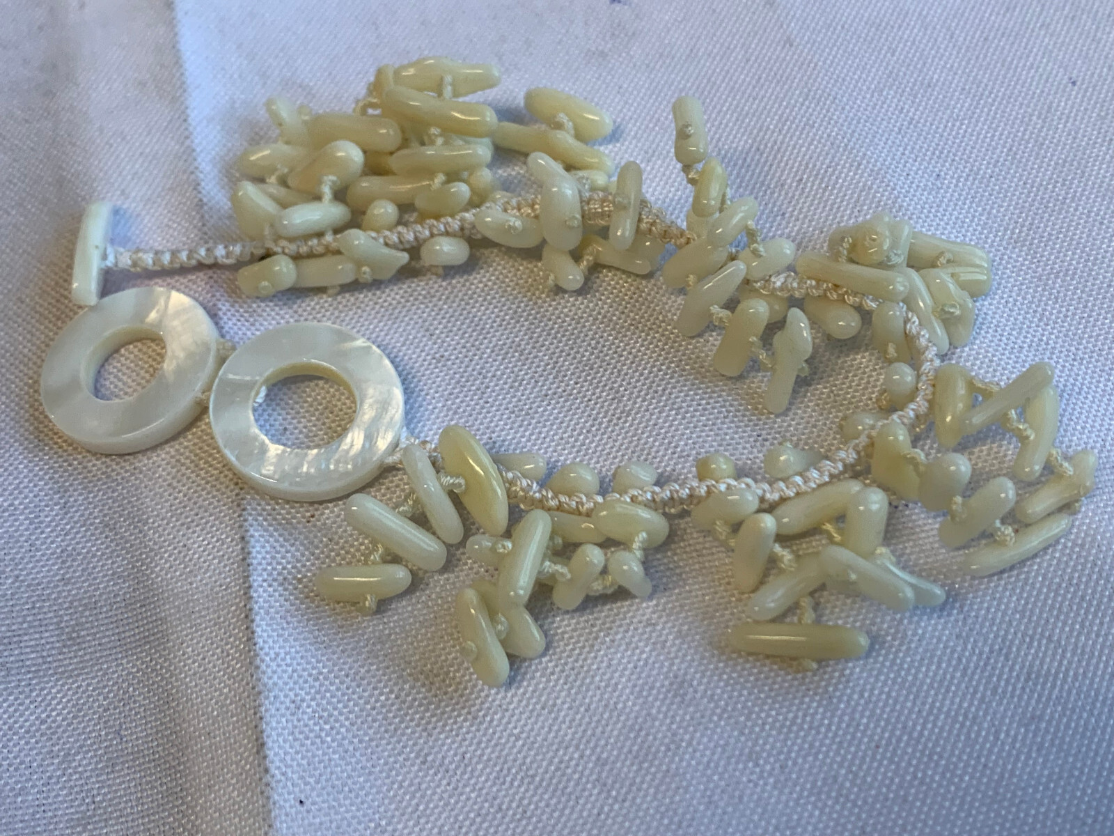 White Coral Branch Hand Knotted Jewelry Set 36″ Necklace & 7.5″ Bracelet