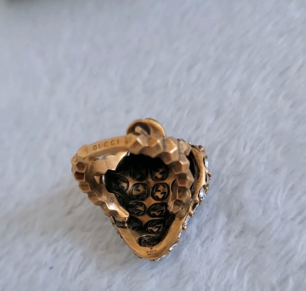 New Authentic Gucci Strawberry Ring with Crystals Size S US 6.5