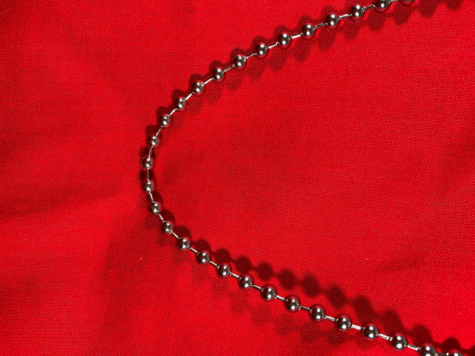 4mm STAINLESS STEEL SILVER BALL CHAIN 16″-42″ WITH A MILITARY CLASP USA SELLER