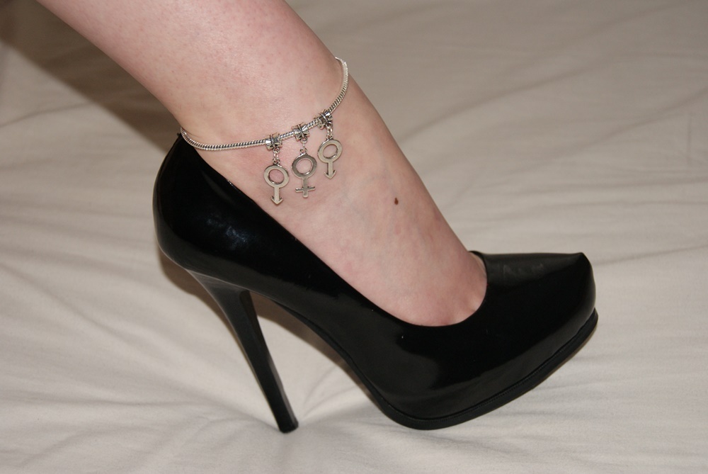 Sexy Euro Anklet Ankle Chain ‘MFM’ Symbols Swinger Threesome Fetish Slut Hotwife