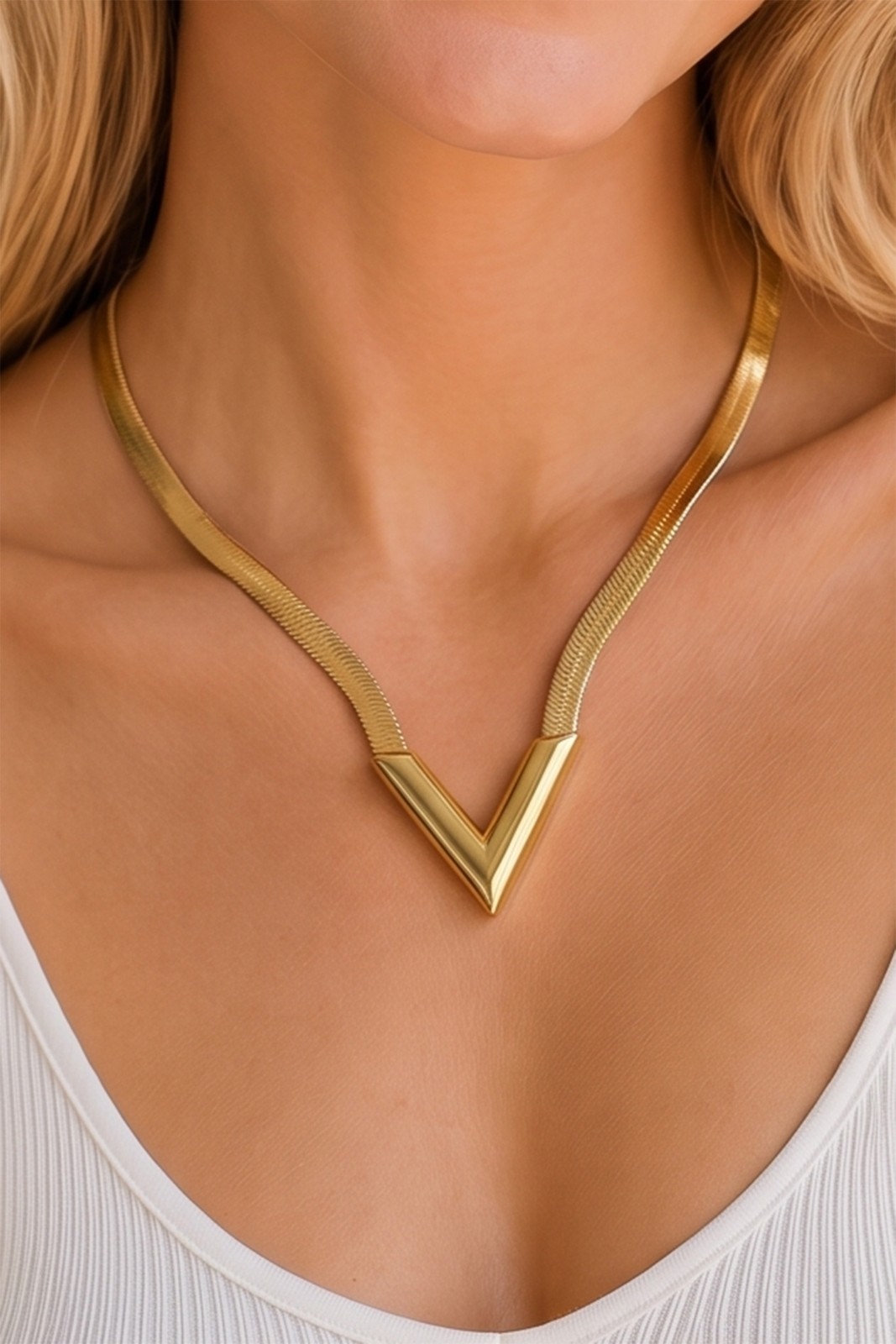 Stainless Steel 18K Gold Plated V Shape Pendant Herringbone Flat Snake Chain
