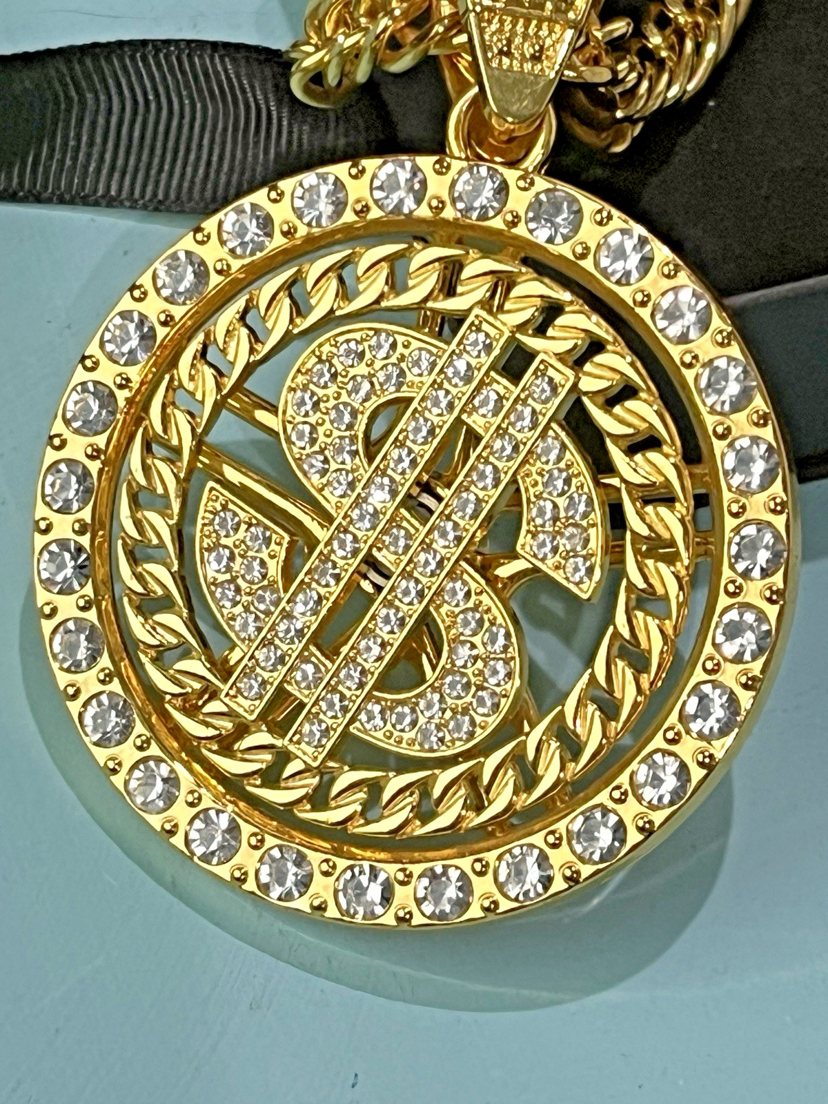 18K Gold Plate Zinc Alloy Hip Hop 28″ Spinning $ Dollar Sign Rhinestone Necklace