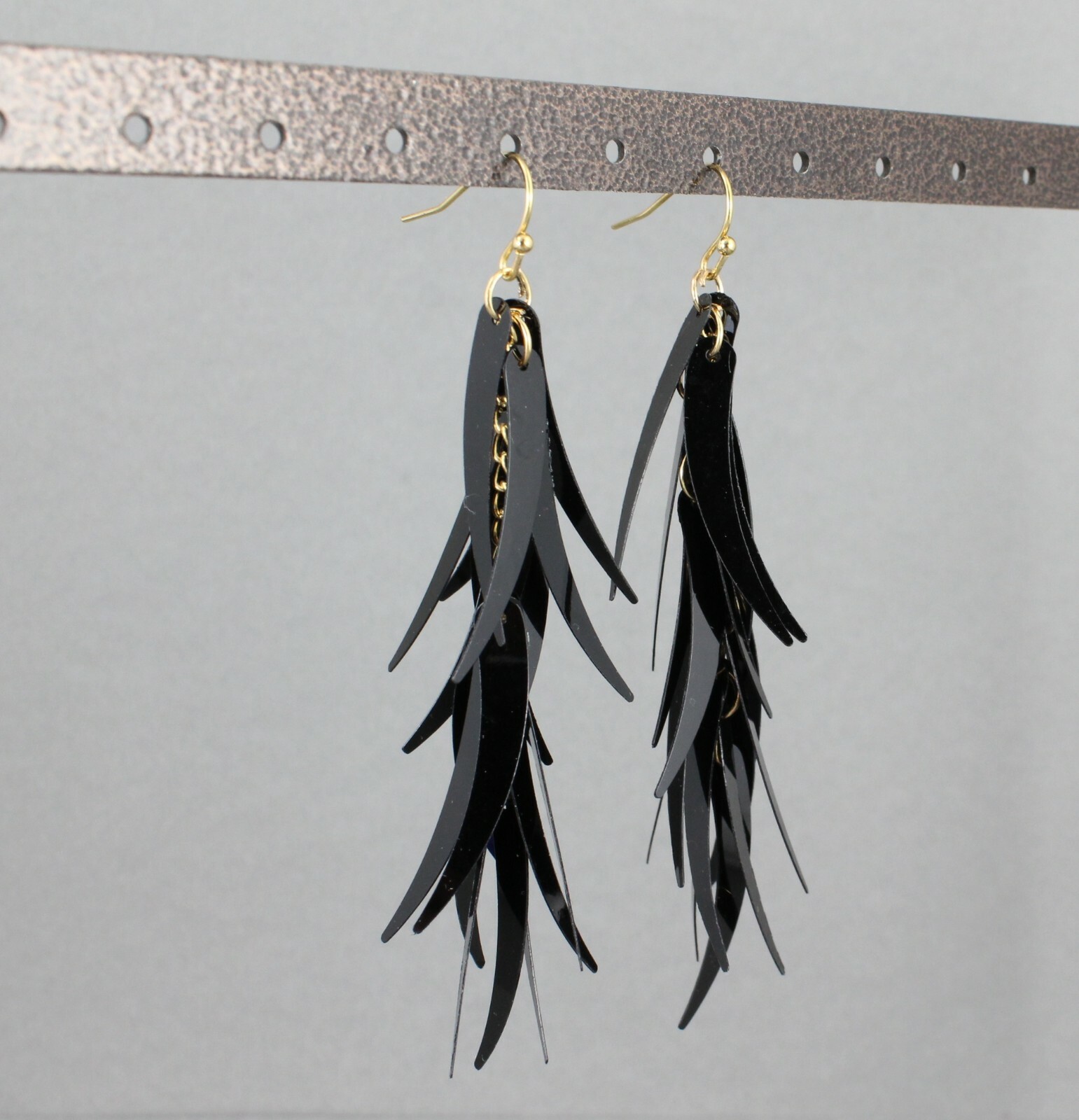 Black feathered earrings dangle 3.5″ long lightweight tassel fringe