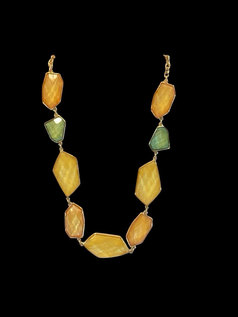 Women’s necklace gold chain multi colors resin 20 inches
