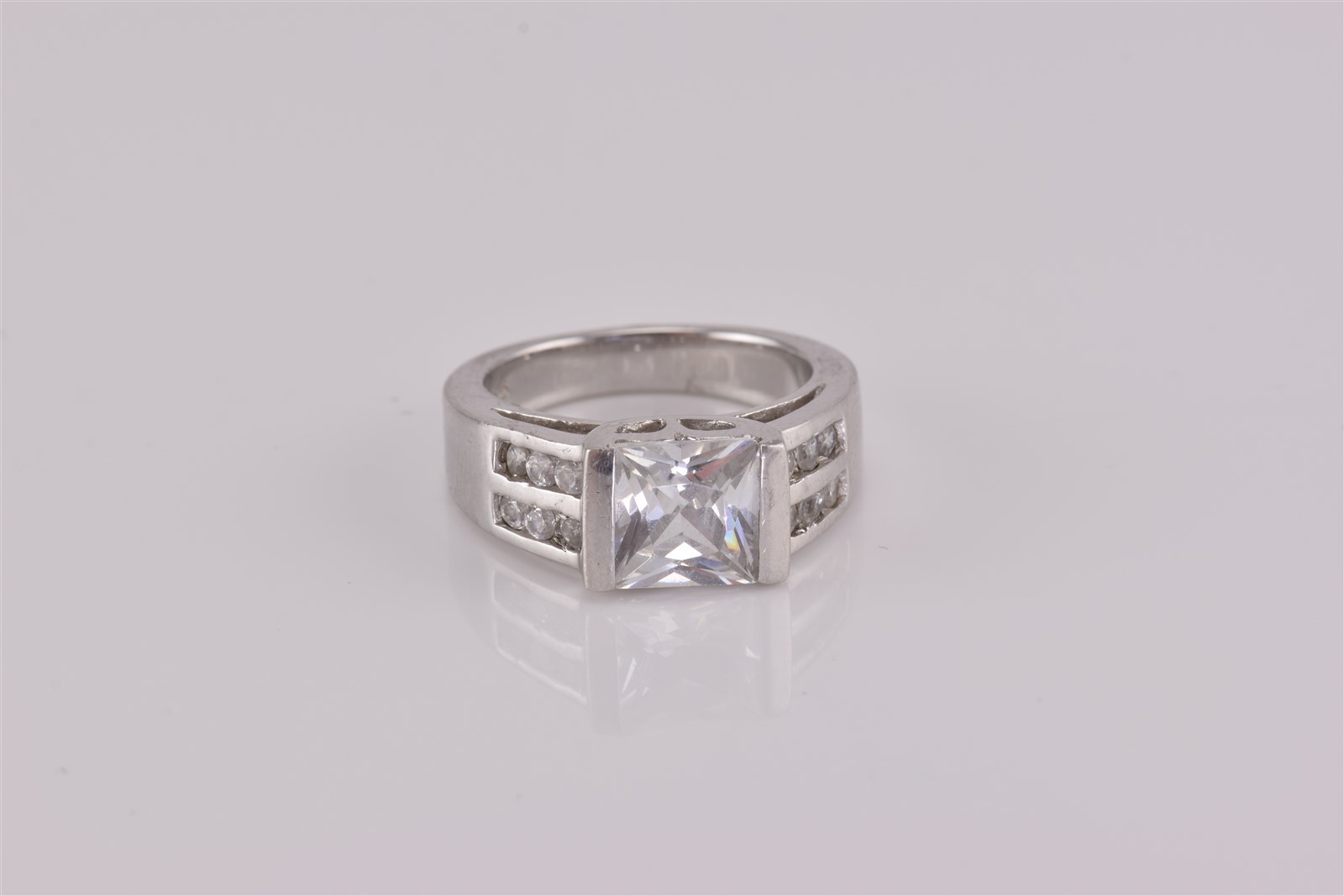 Sterling Silver Tension Set Cubic Zirconia Channel Set Band Ring 8g 925 Sz: 7