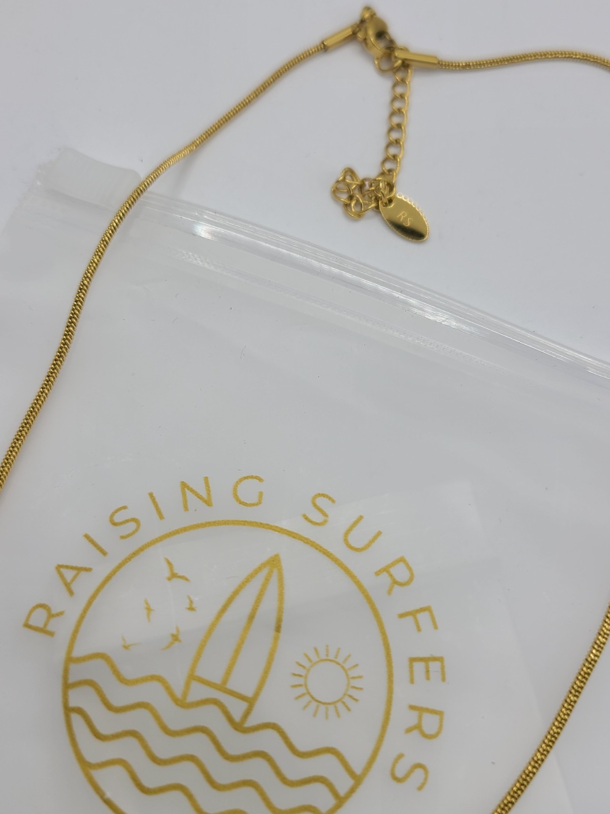 Raising Surfers The Wave Heart Gold plated 17.5 + 2 inch