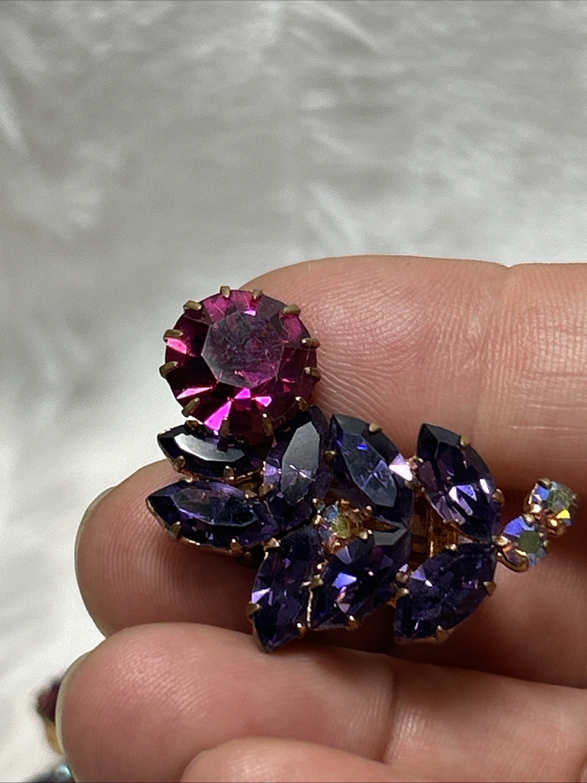 Vintage Fuchsia Purple Rhinestone Wreath Brooch Earring Set Demi Parure Unsigned