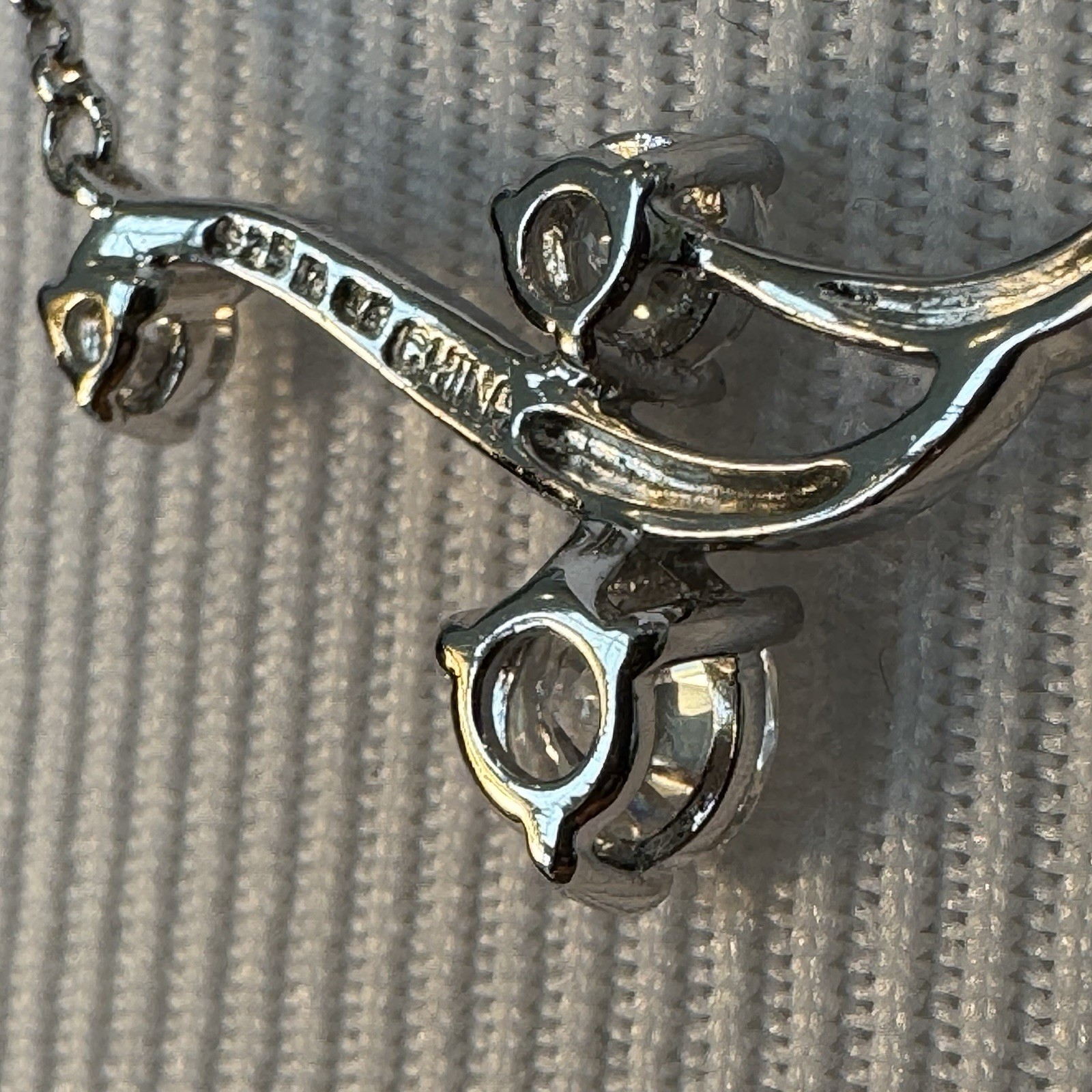 925 Sterling Silver CZ Branch Necklace 18” Graduated Three Stone Pendant China