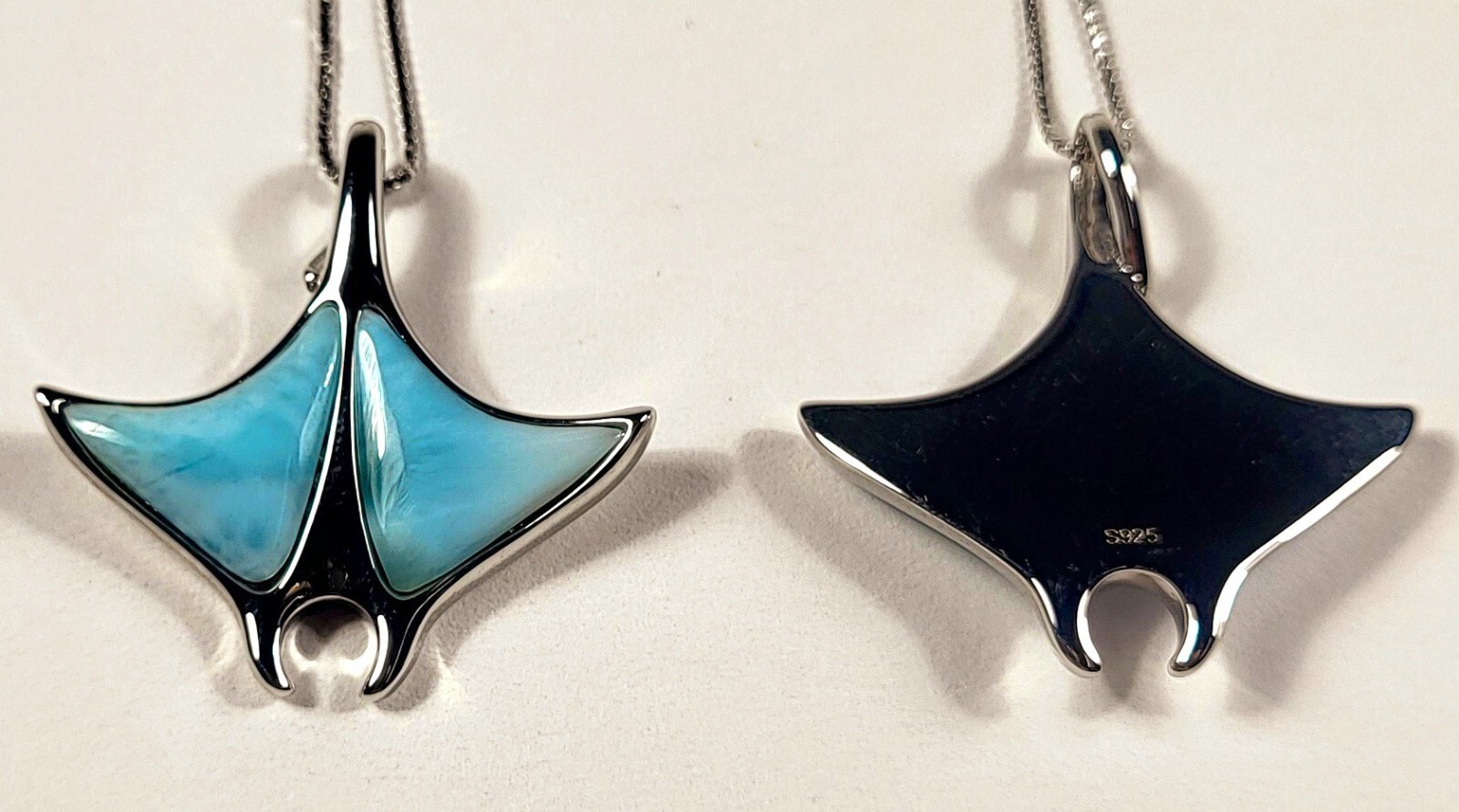Larimar Manta Ray Pendant in Sterling Silver 925 + 18″ Silver Necklace Chain