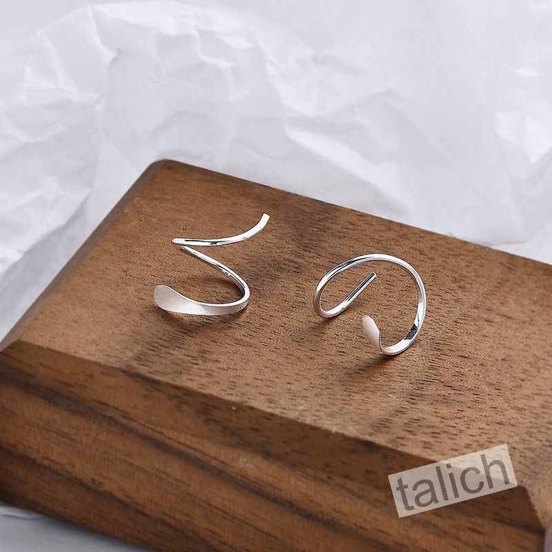 999 Fine Silver Pierced Twist Ribbon Crawler Earrings Lightweight Minimal Chic