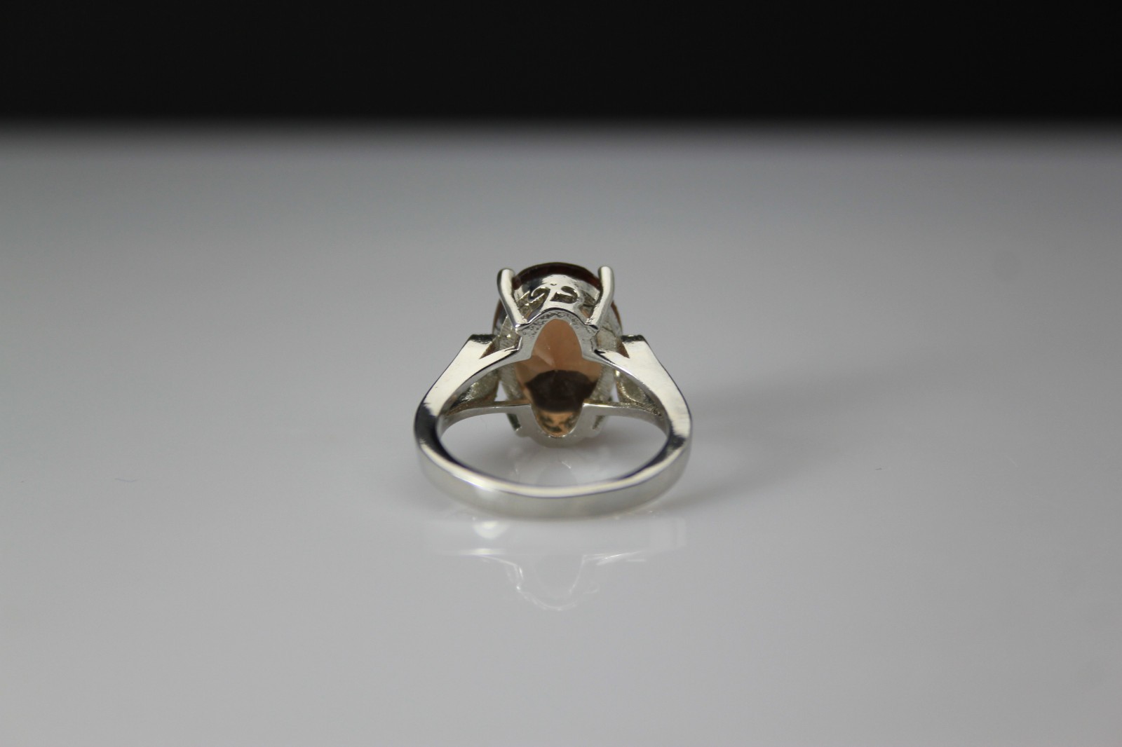 925 Sterling Silver Brown Oval Stone Size 6 Ring 3.2 Grams (RIN9759)