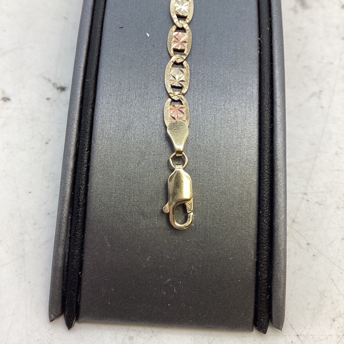 10K Tri-color Gold Bracelet 4.61g 8″ Long (SB1118568)