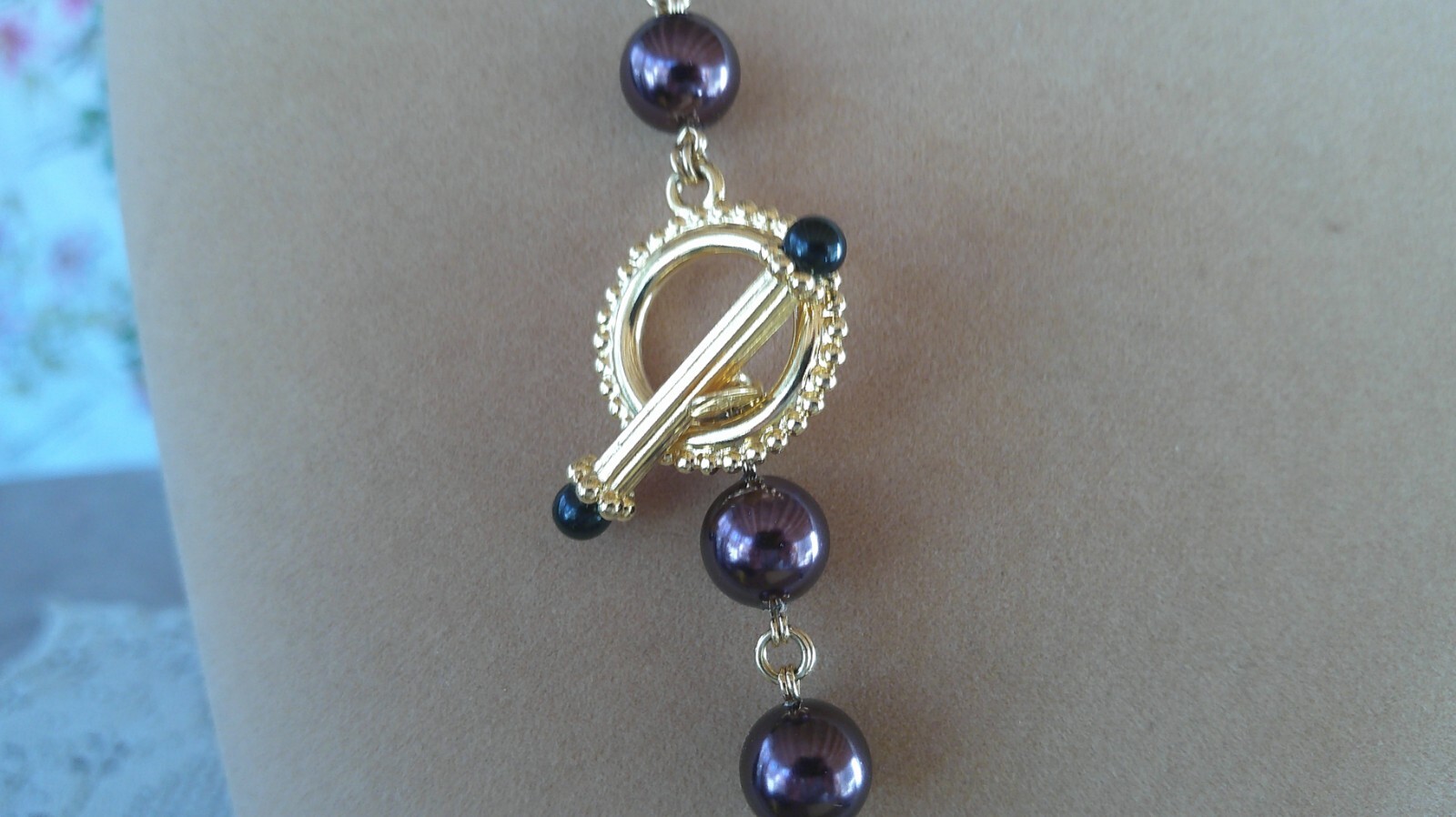 Joan Rivers Purple Faux Pearls w/Toggle Closure with Velvet Dust Bag 36″