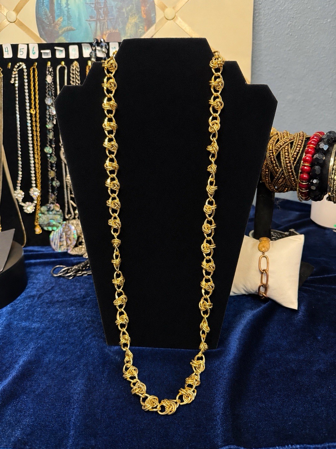 Vintage 30” Gold Tone Rosette Swirl Love Knot Link Chain Necklace Unsigned