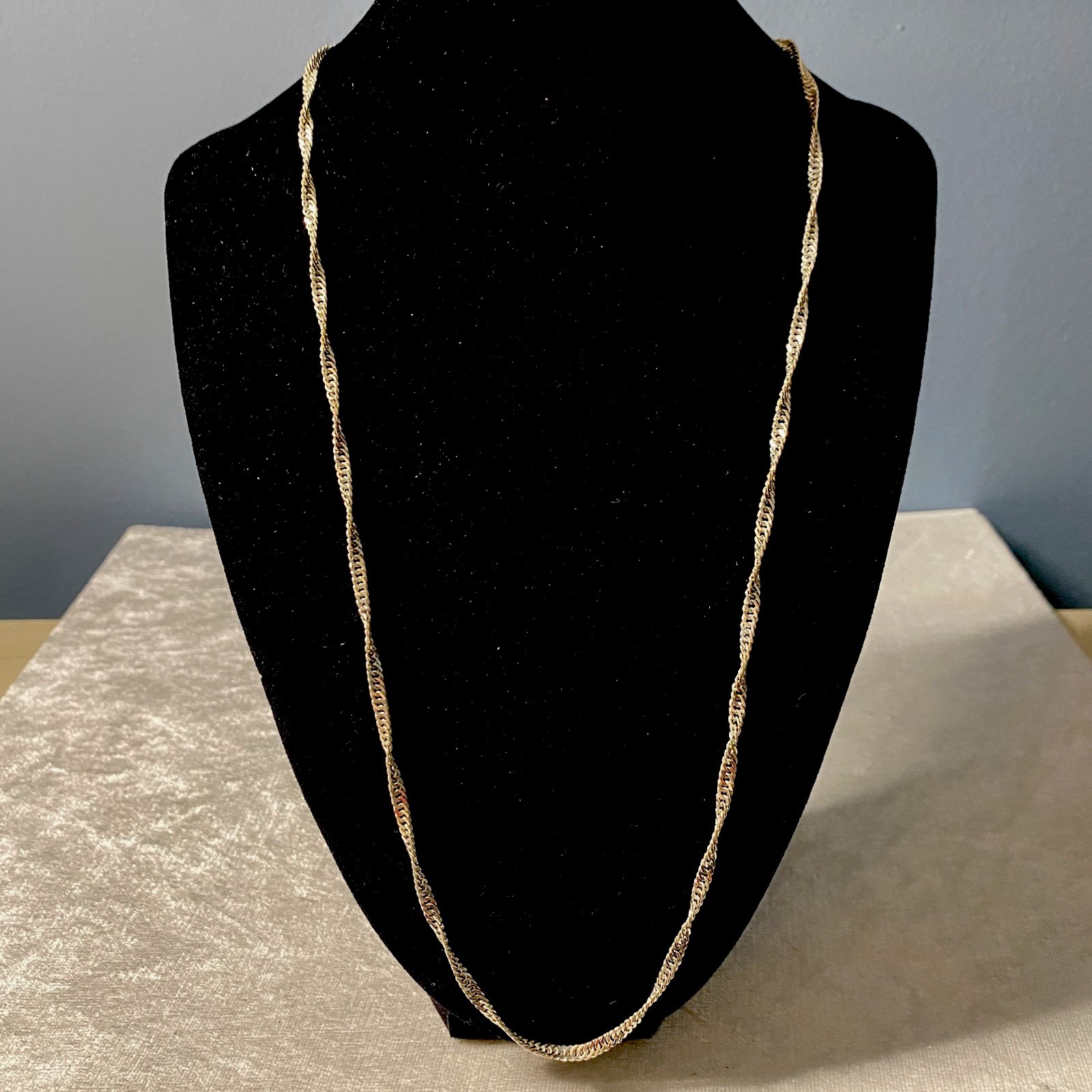 Twisted Herringbone Necklace Silver Tone Matinee Elegant Layering Piece