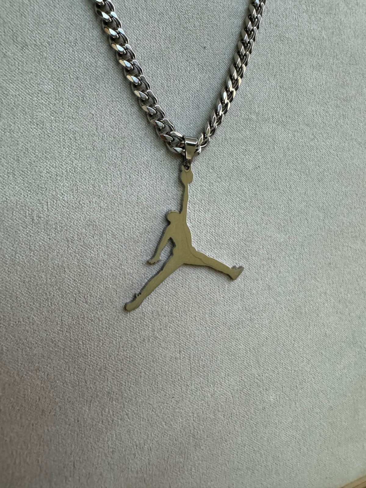 Silver Jordan Necklace – Basketball Necklace – 5mm Cuban – 22″ Cuban Chain – Y2K