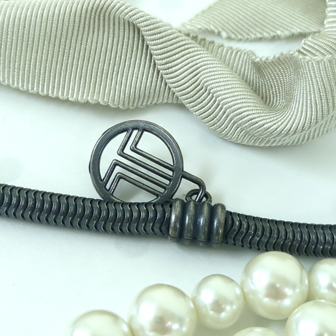 LANVIN COLLECTION Faux Pearl Chain Necklace Beige Gray