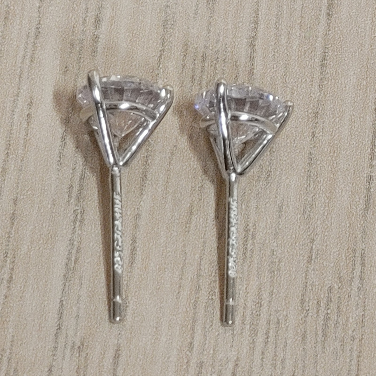 Sterling Silver Cubic Zerconia Stud Earrings Clear Round 925 NWOT