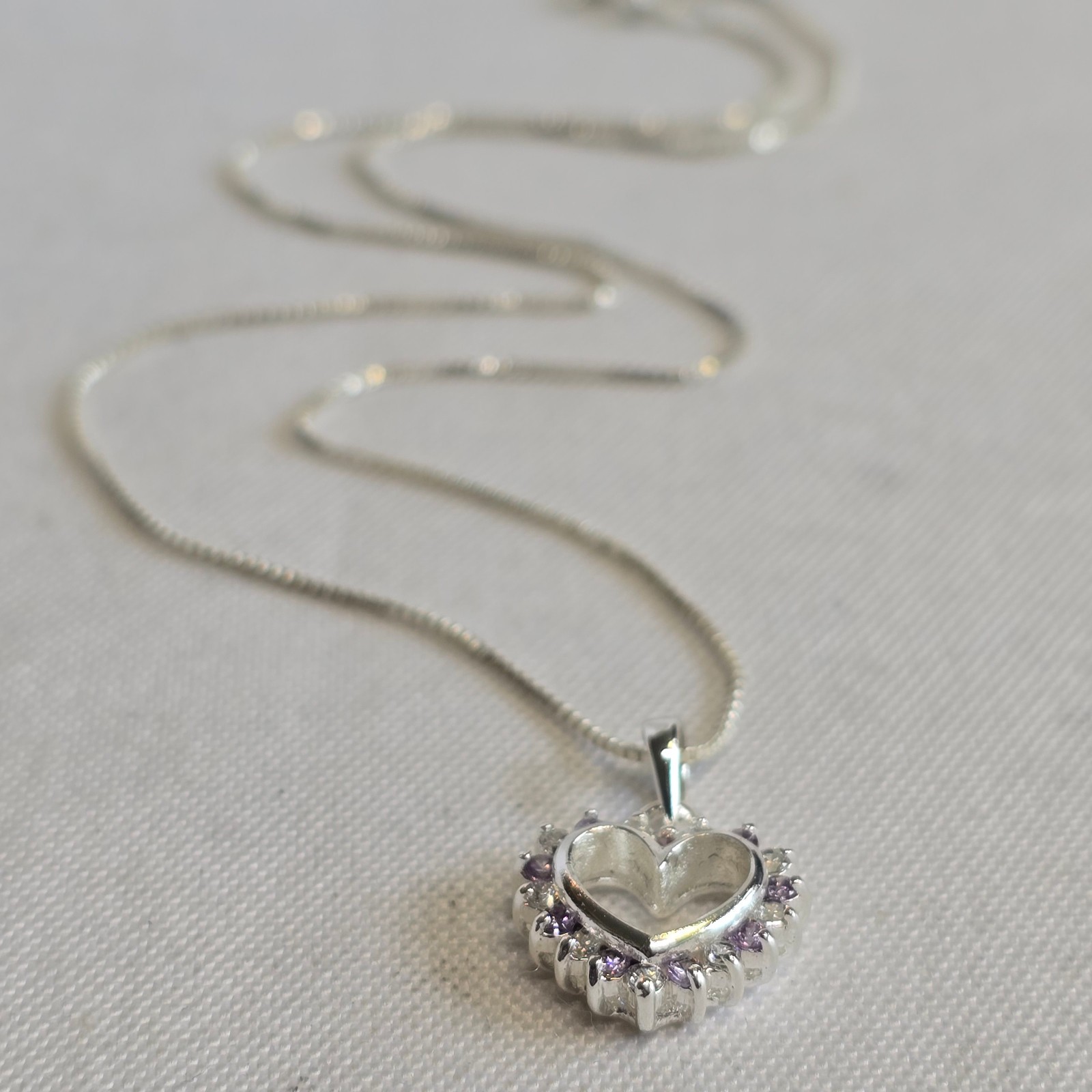 Sterling Silver Necklace 4.4g Jewelry 17.5″ Chain Purple & Clear Stones *READ*