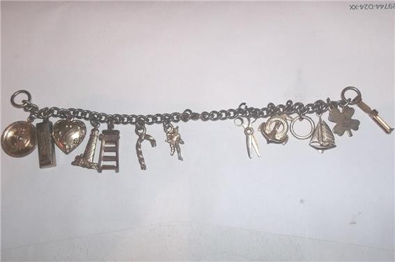 VINTAGE MAXANN CHARM BRACELET w/ 12 CHARMS ROULETTE HARMONICA HEART LIGHTHOUSE +