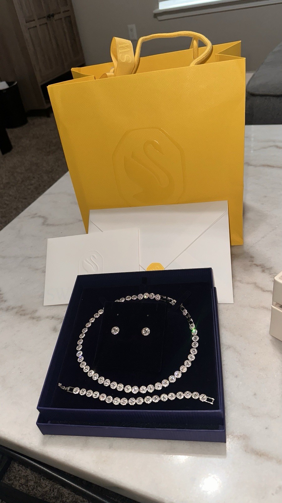 Swarovski Crystal Jewelry Set Silver Tone Necklace Bracelet Stud Earrings