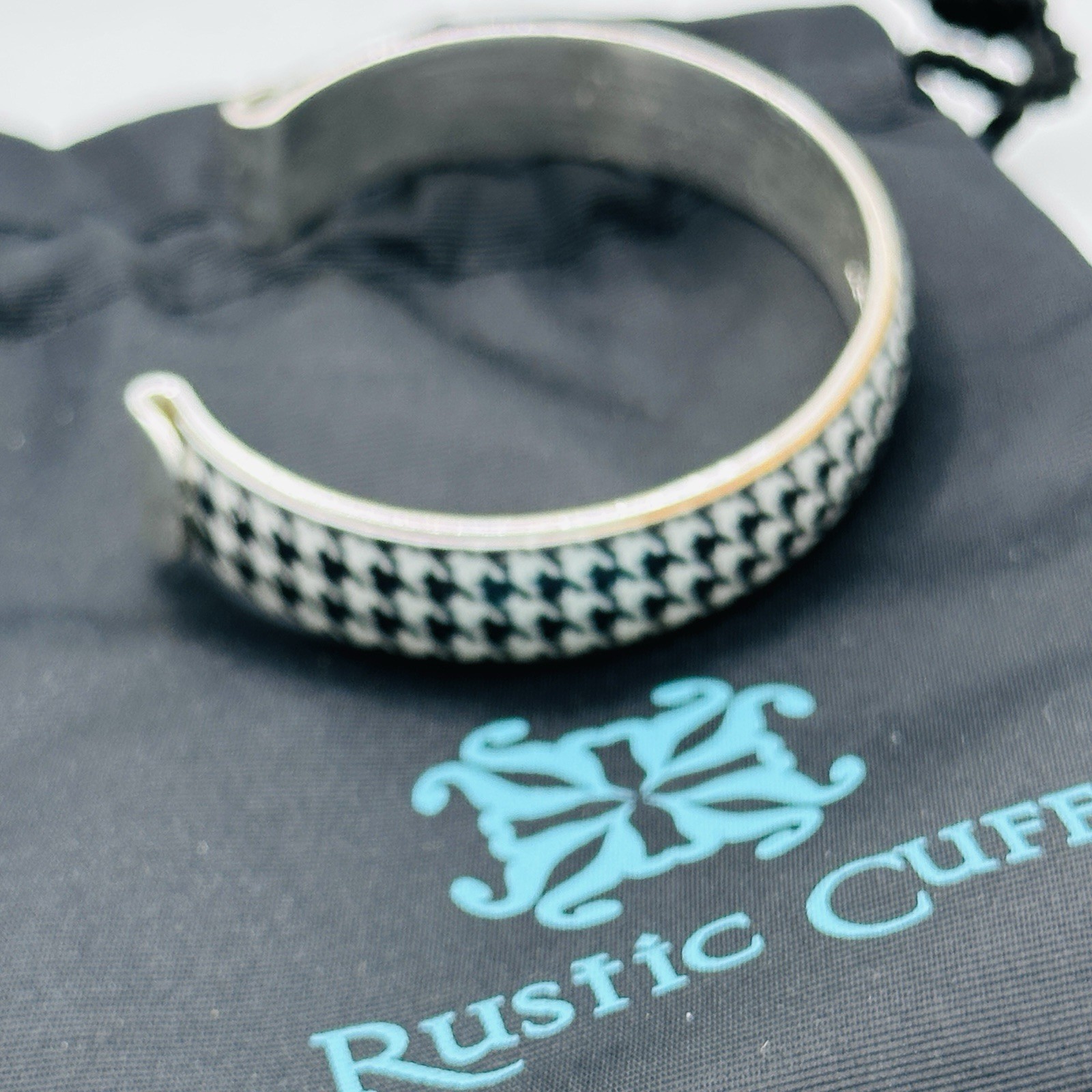 RUSTIC CUFF Houndstooth Enamel Cuff Bracelet Black White Silver Tone Metal Pouch
