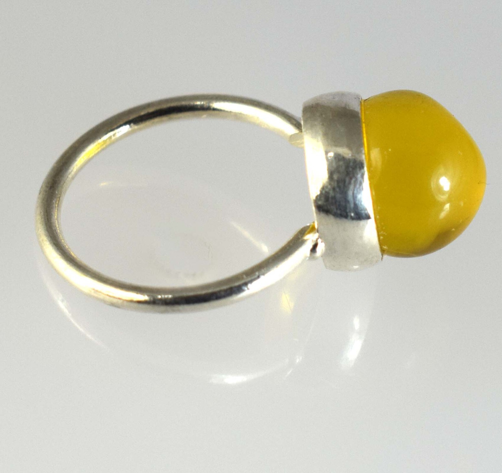 Brazilian 21.25 Ct Yellow Topaz Gemstone Round Ball Ring Premium Collection