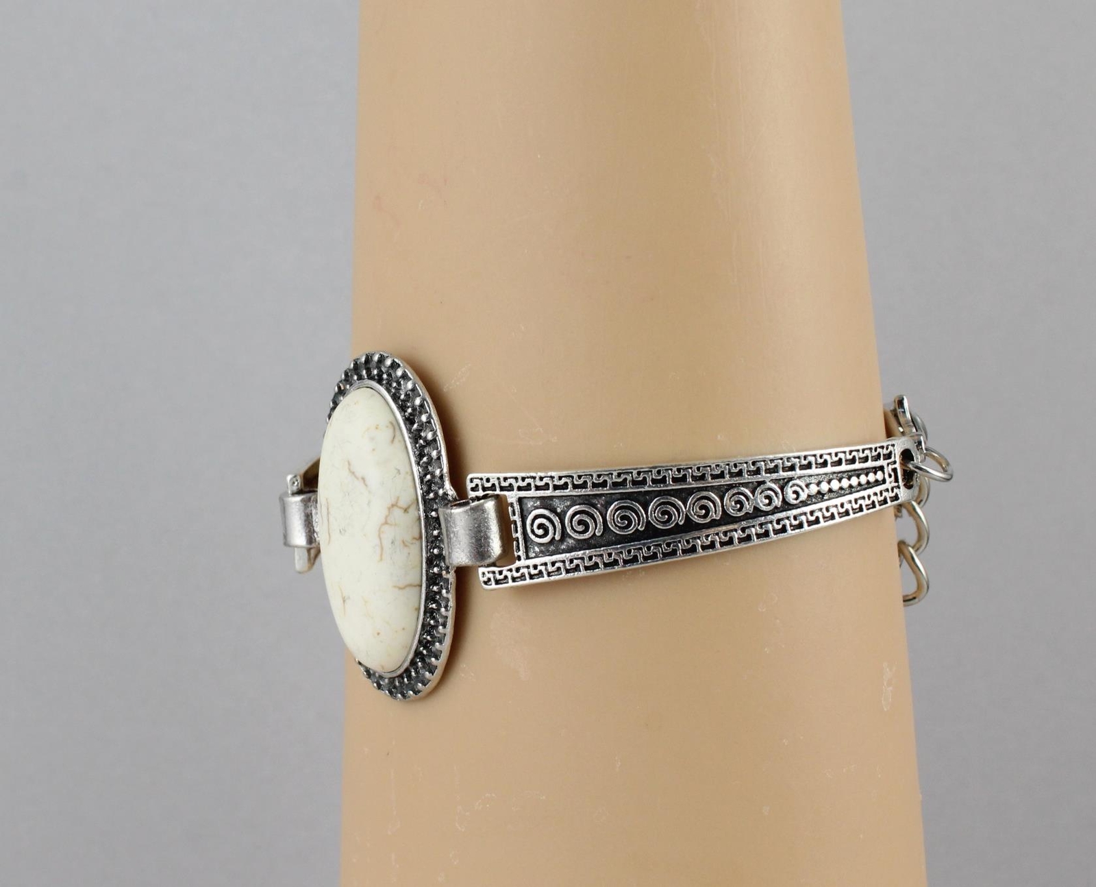 Cream Silver bracelet hinged bangle cuff chain link bracelet big faux gem