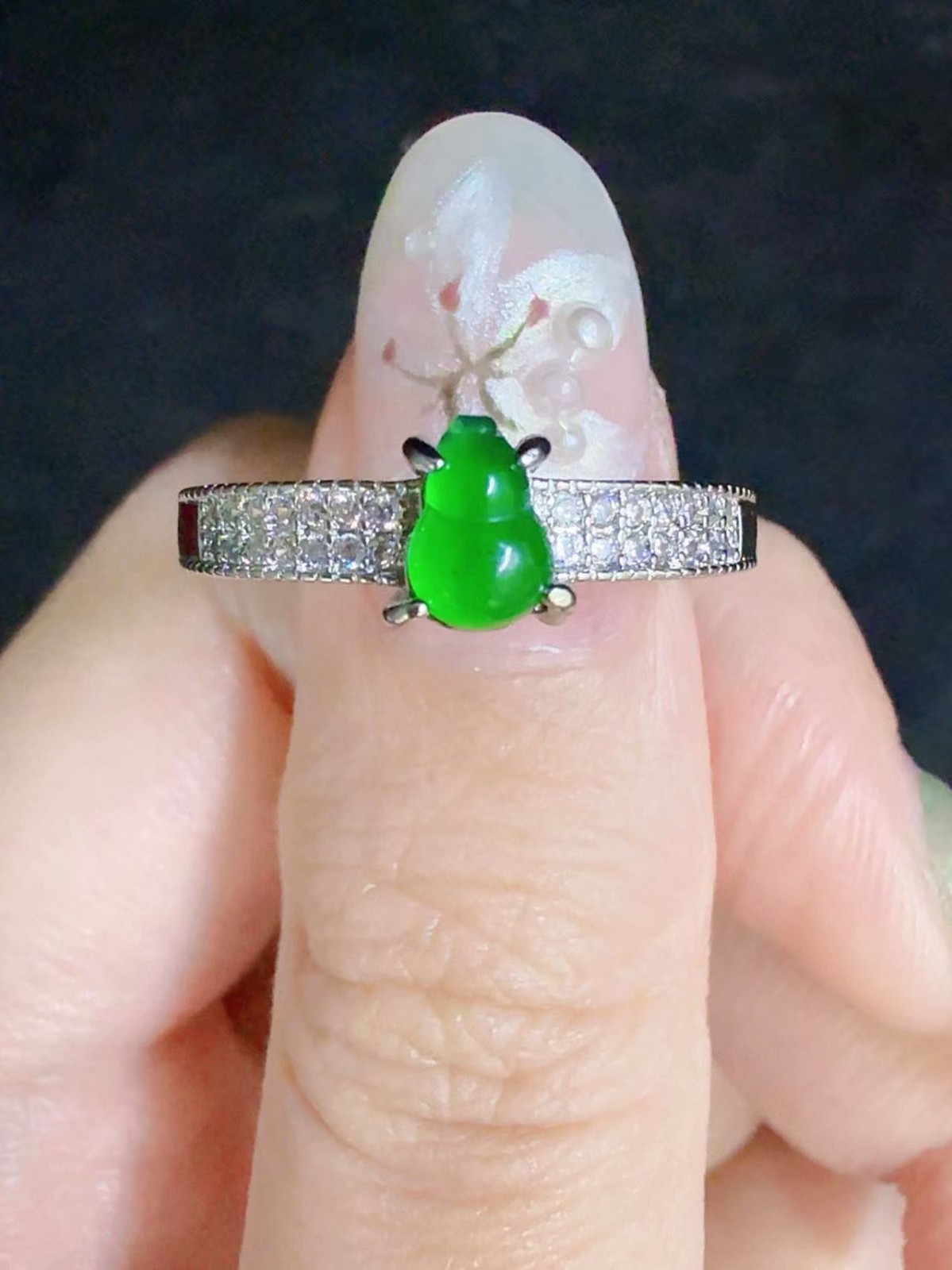 Beautiful Natural Imperial green jadeite gourd ring