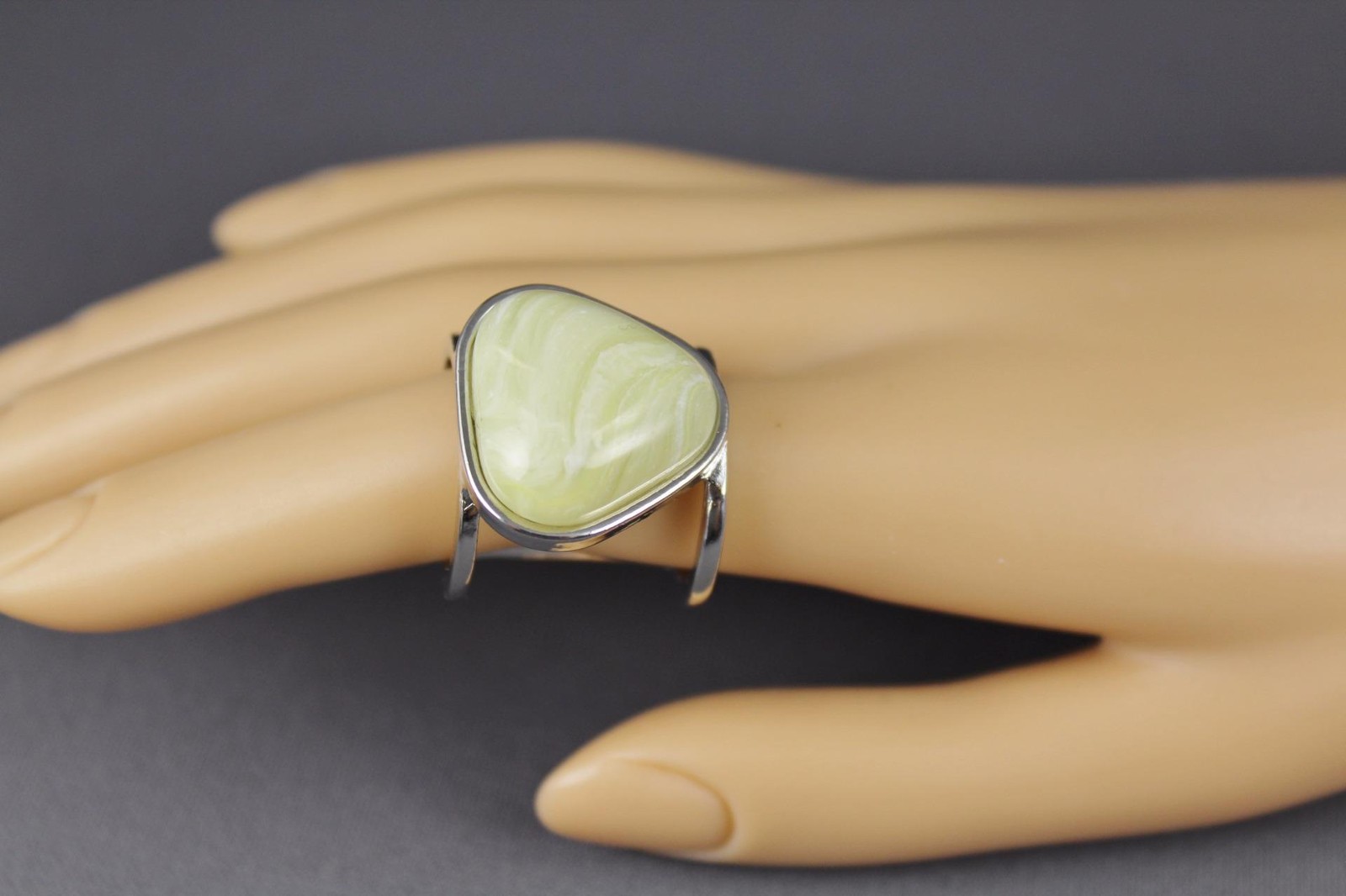 faux marble gem metal cuff big statement cocktail ring 7/8″ long open back