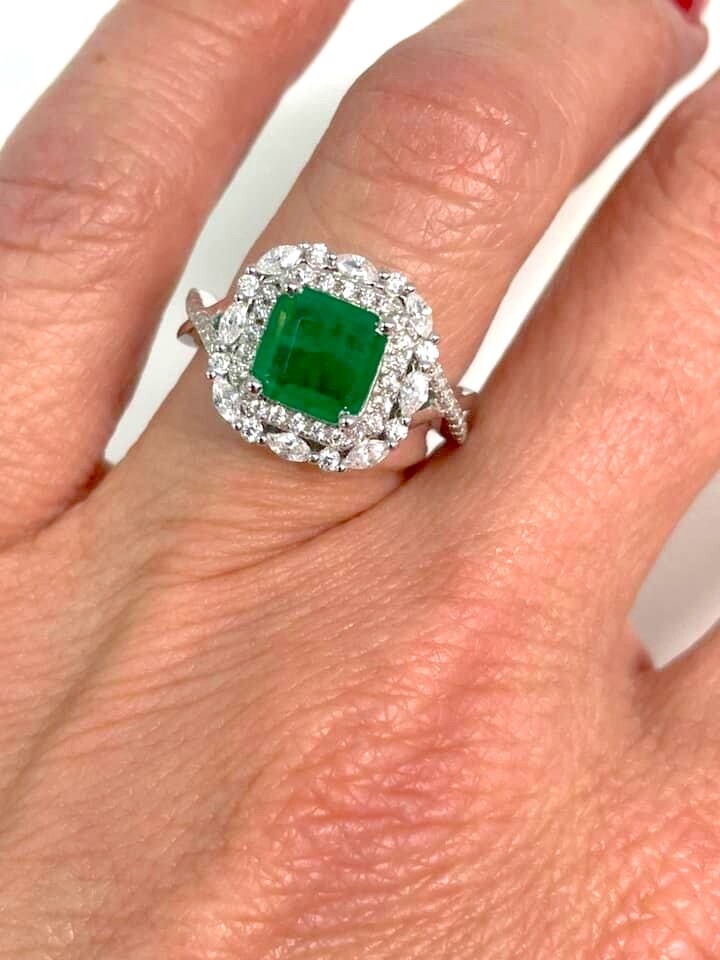New! Anna Zuckerman Simulated Emerald & Diamond Ring Size 8 Set in .925 Silver