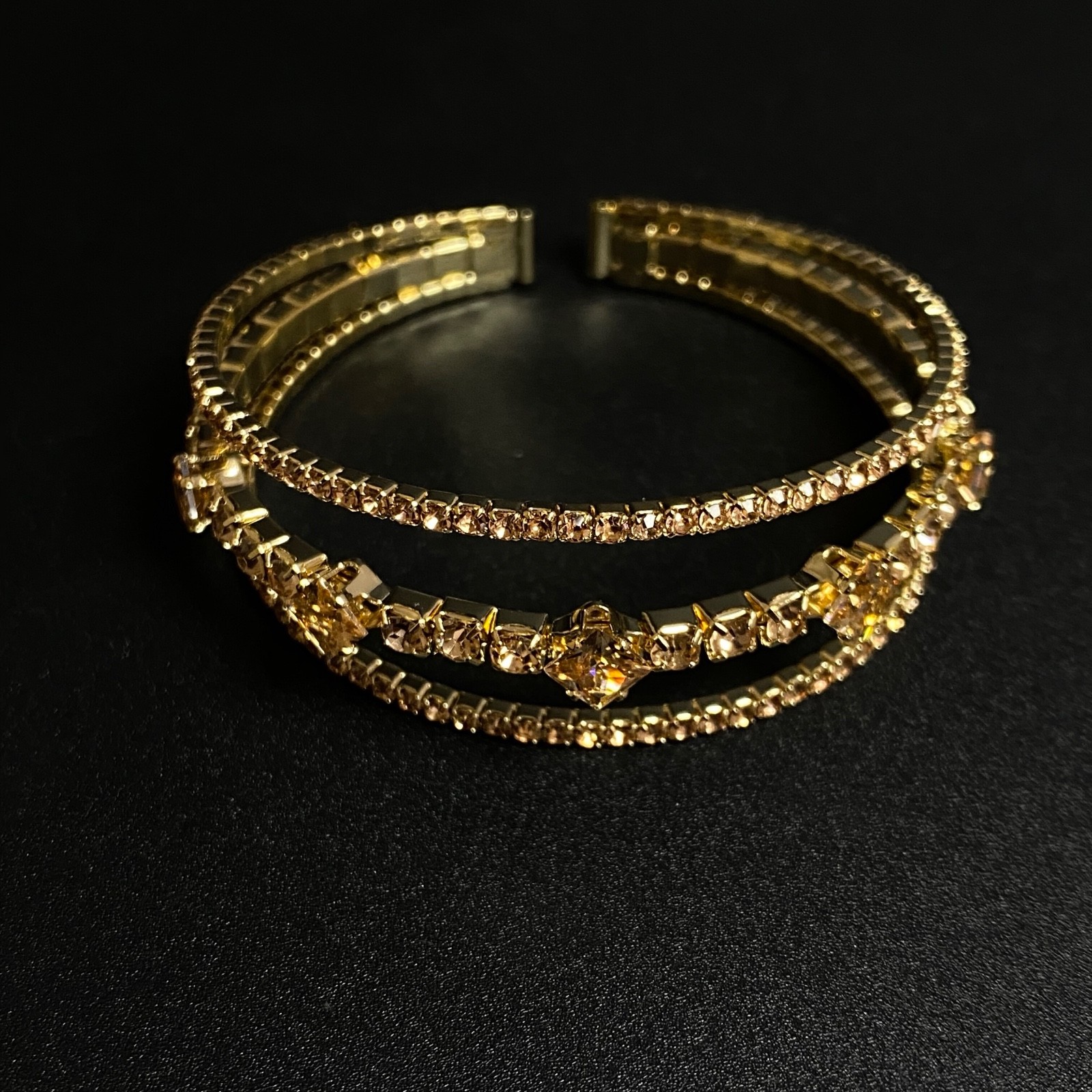 Vintage Retro Triple Layer Gold Bangle – Women’s Sparkly Electroplated Bracelet