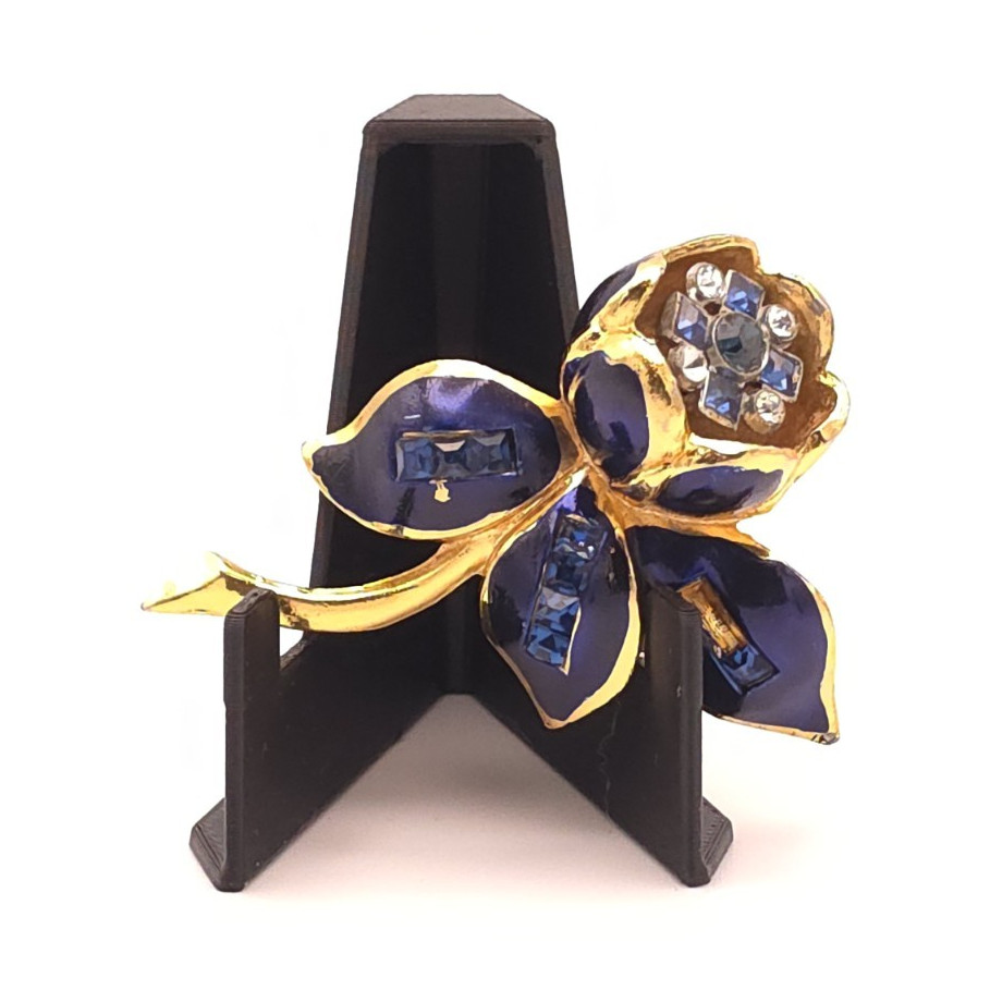 Vintage Coro Gold Tone Blue Enamel Flower Blue Round Rhinestone Cluster Fur Clip