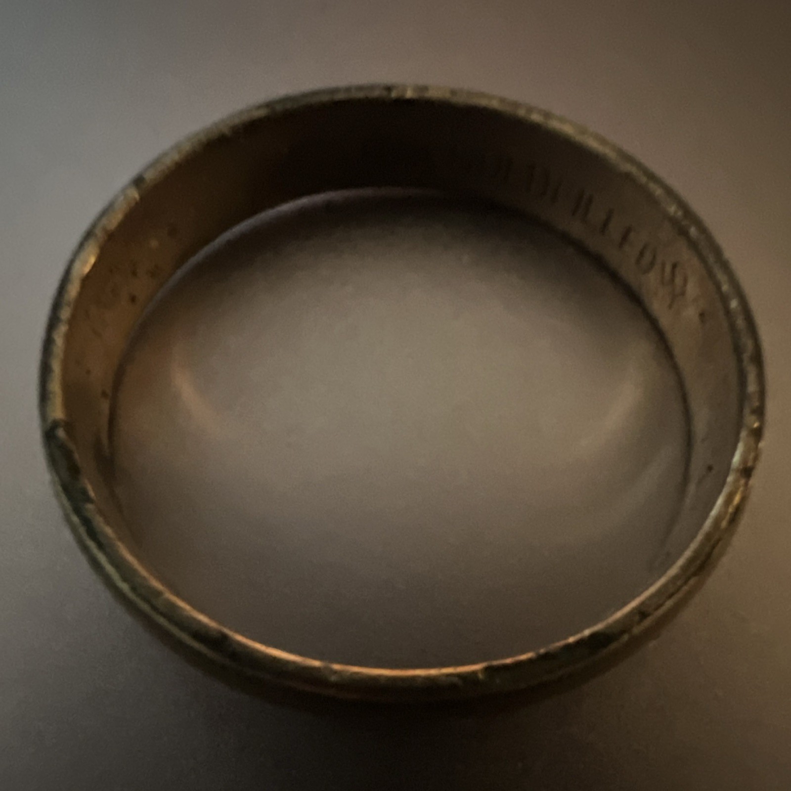 10K Gold Filled Band Ring Size 9 Round No Stone 2.3 grams
