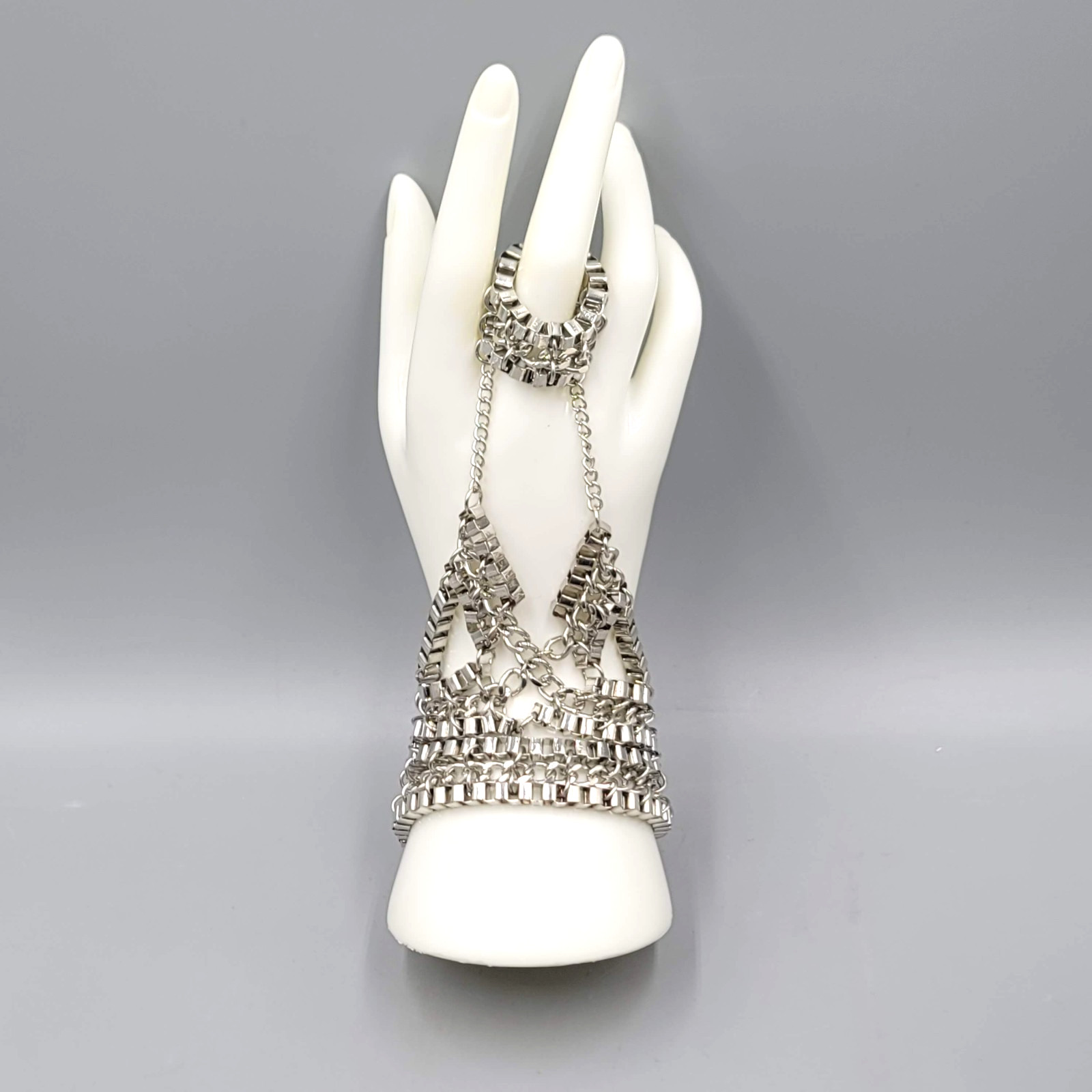 NWT AKIRA CHICAGO Slave Bracelet Silver tone Chain Punk Rock LUCIA Adj NEW