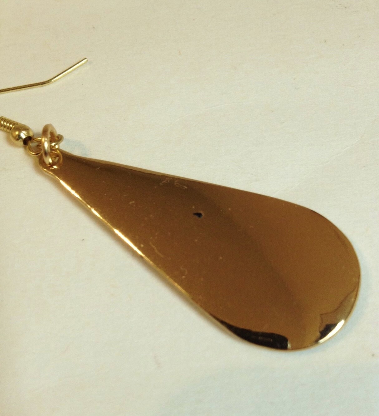 Black Resin Earrings Tear Drop Gold Metal Iridescent Rhinestones Retro Pierced