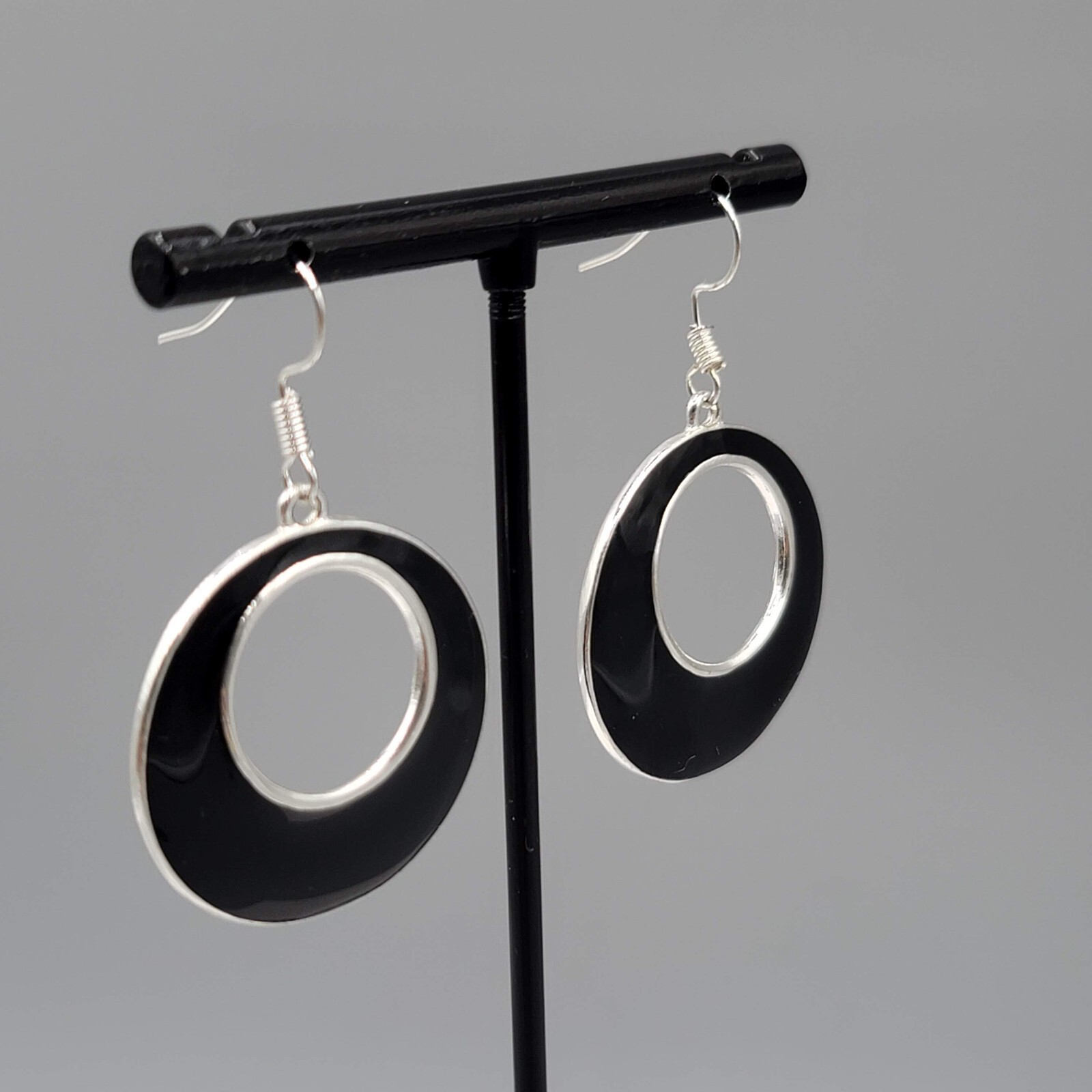 Open Circle Pierced Earrings Silver tone Black Enamel Dangle 1.25″